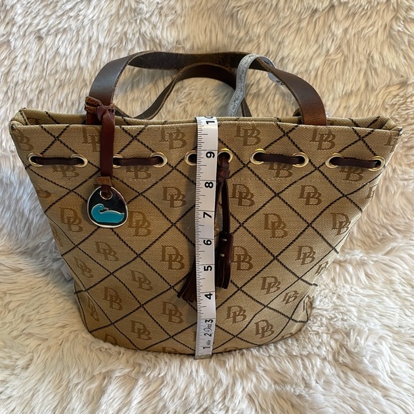 Dooney & Bourke Brown Shoulder Bag - Picture 4 of 16